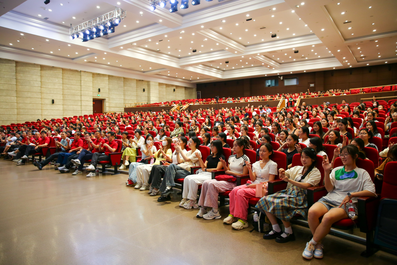 科学衔接，稳步启航，北师大教授钱志亮来校讲座助力基础教育发展